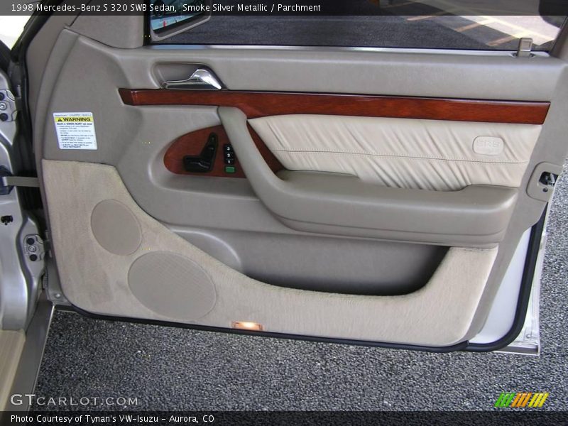 Smoke Silver Metallic / Parchment 1998 Mercedes-Benz S 320 SWB Sedan