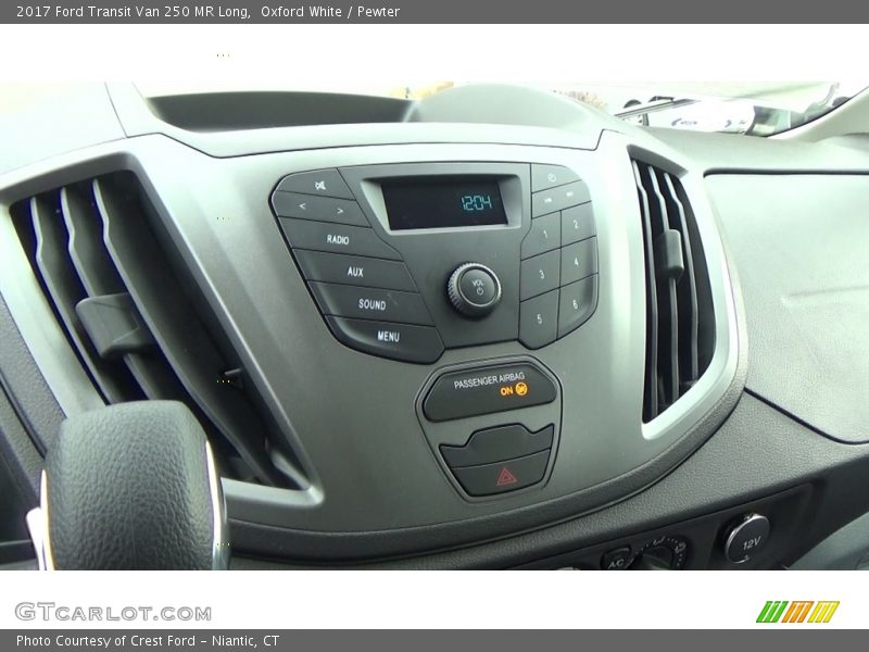 Controls of 2017 Transit Van 250 MR Long