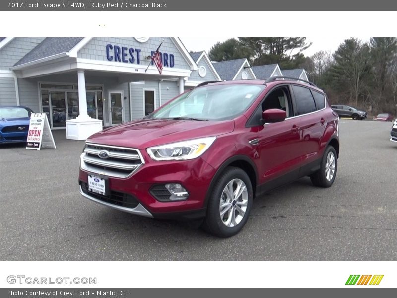 Ruby Red / Charcoal Black 2017 Ford Escape SE 4WD