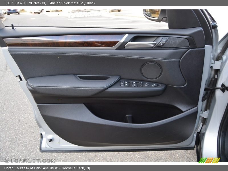 Glacier Silver Metallic / Black 2017 BMW X3 xDrive28i