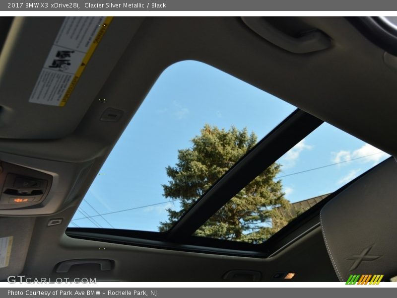 Glacier Silver Metallic / Black 2017 BMW X3 xDrive28i