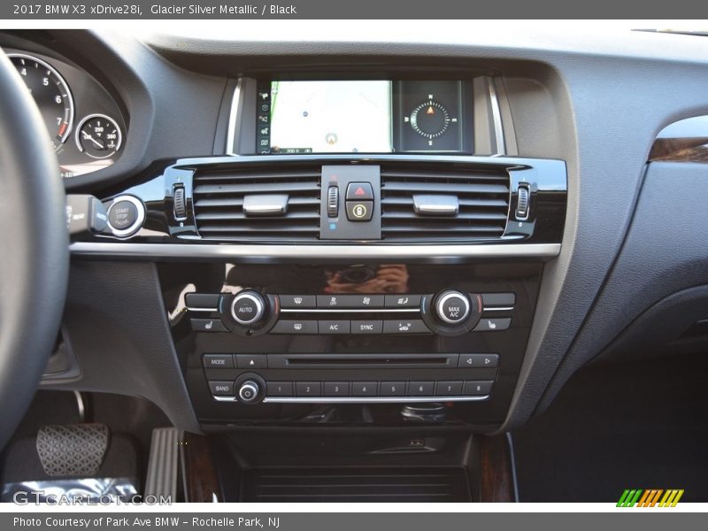 Glacier Silver Metallic / Black 2017 BMW X3 xDrive28i