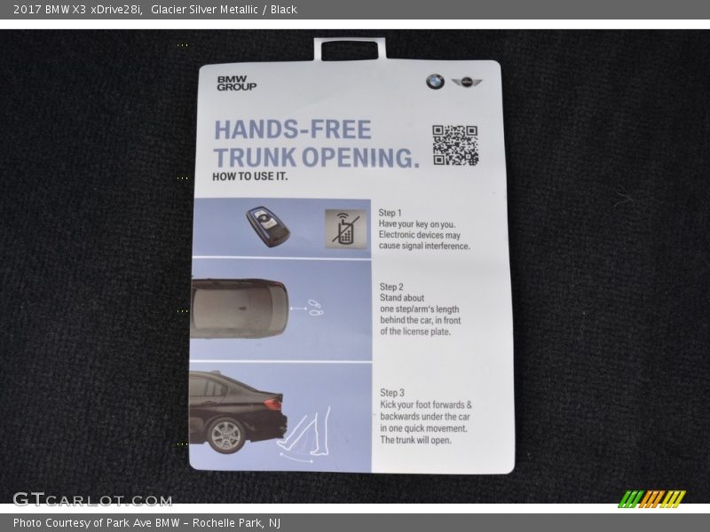 Glacier Silver Metallic / Black 2017 BMW X3 xDrive28i