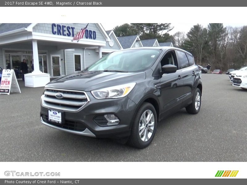 Magnetic / Charcoal Black 2017 Ford Escape SE 4WD