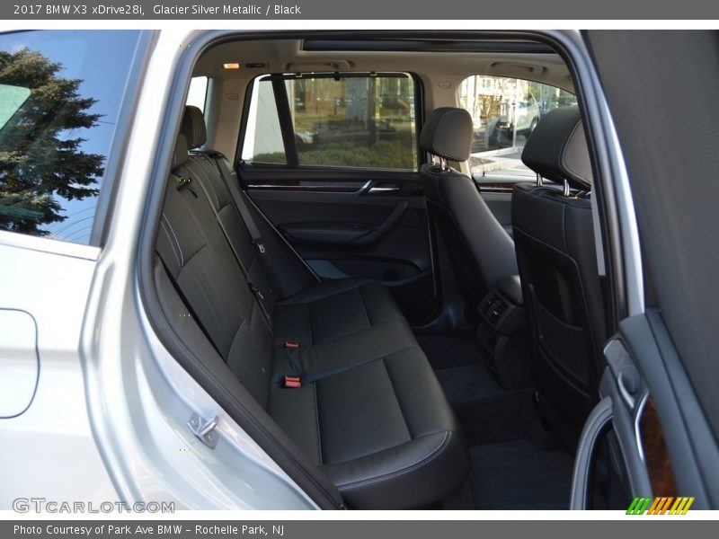 Glacier Silver Metallic / Black 2017 BMW X3 xDrive28i