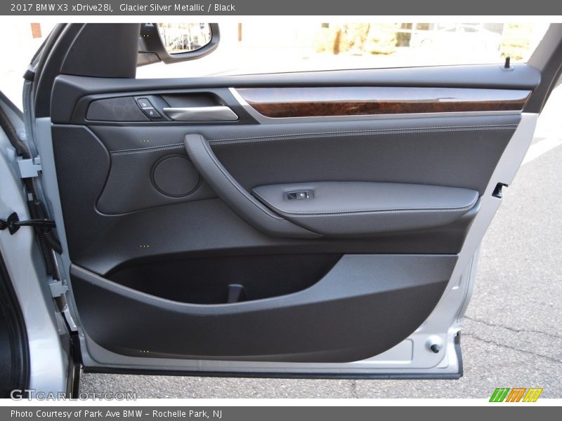 Glacier Silver Metallic / Black 2017 BMW X3 xDrive28i