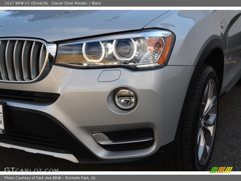 Glacier Silver Metallic / Black 2017 BMW X3 xDrive28i