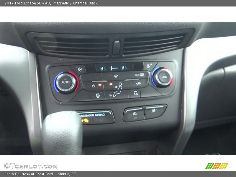Magnetic / Charcoal Black 2017 Ford Escape SE 4WD