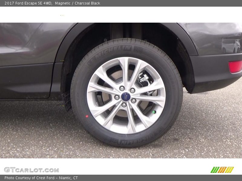Magnetic / Charcoal Black 2017 Ford Escape SE 4WD