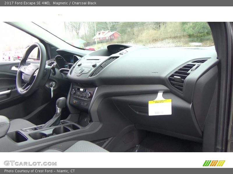 Magnetic / Charcoal Black 2017 Ford Escape SE 4WD