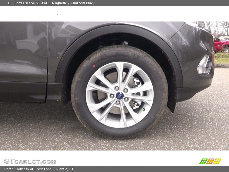 Magnetic / Charcoal Black 2017 Ford Escape SE 4WD