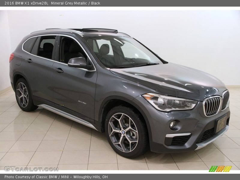 Mineral Grey Metallic / Black 2016 BMW X1 xDrive28i
