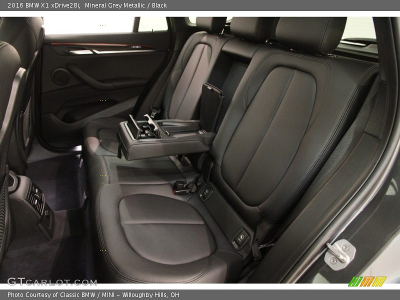 Mineral Grey Metallic / Black 2016 BMW X1 xDrive28i