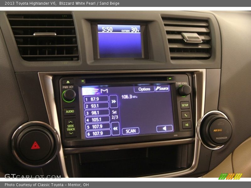Blizzard White Pearl / Sand Beige 2013 Toyota Highlander V6