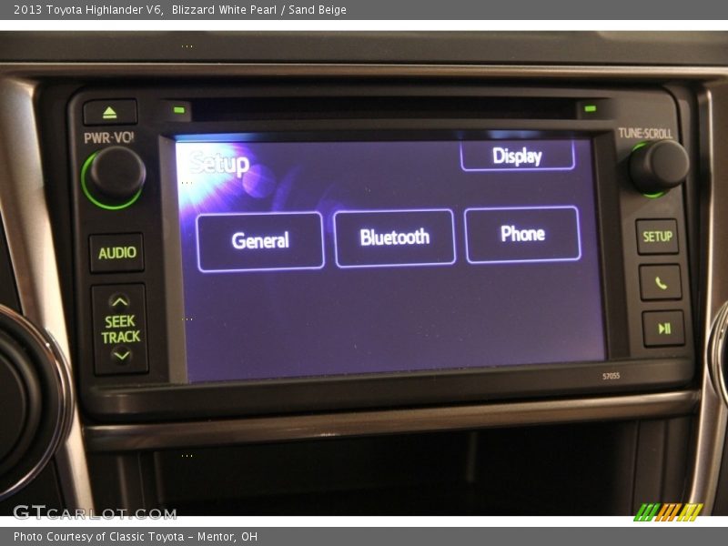 Blizzard White Pearl / Sand Beige 2013 Toyota Highlander V6