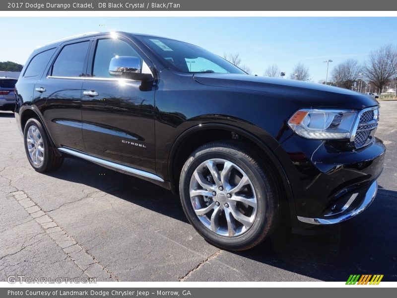 Front 3/4 View of 2017 Durango Citadel