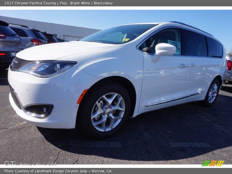 Bright White / Black/Alloy 2017 Chrysler Pacifica Touring L Plus