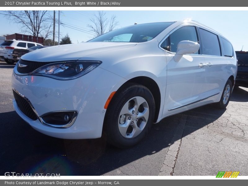 Bright White / Black/Alloy 2017 Chrysler Pacifica Touring L Plus