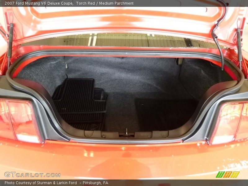 Torch Red / Medium Parchment 2007 Ford Mustang V6 Deluxe Coupe