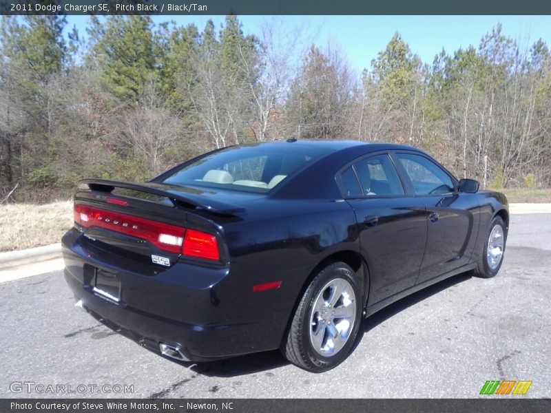 Pitch Black / Black/Tan 2011 Dodge Charger SE