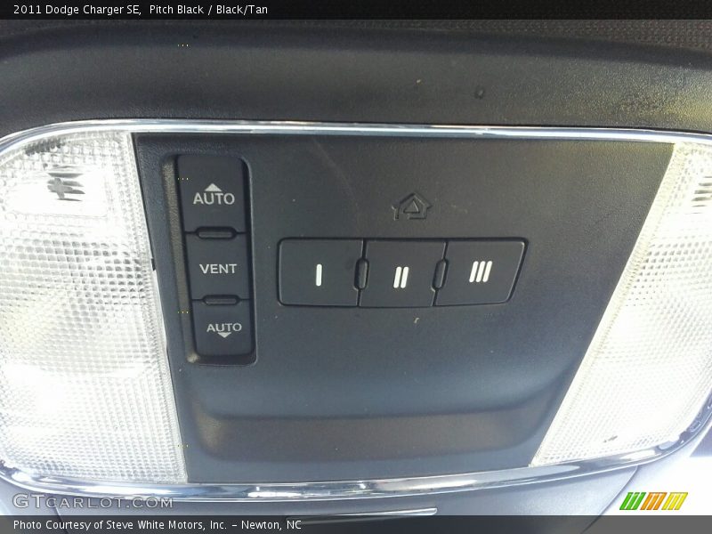 Pitch Black / Black/Tan 2011 Dodge Charger SE