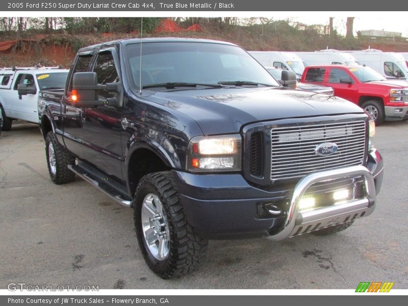 True Blue Metallic / Black 2005 Ford F250 Super Duty Lariat Crew Cab 4x4