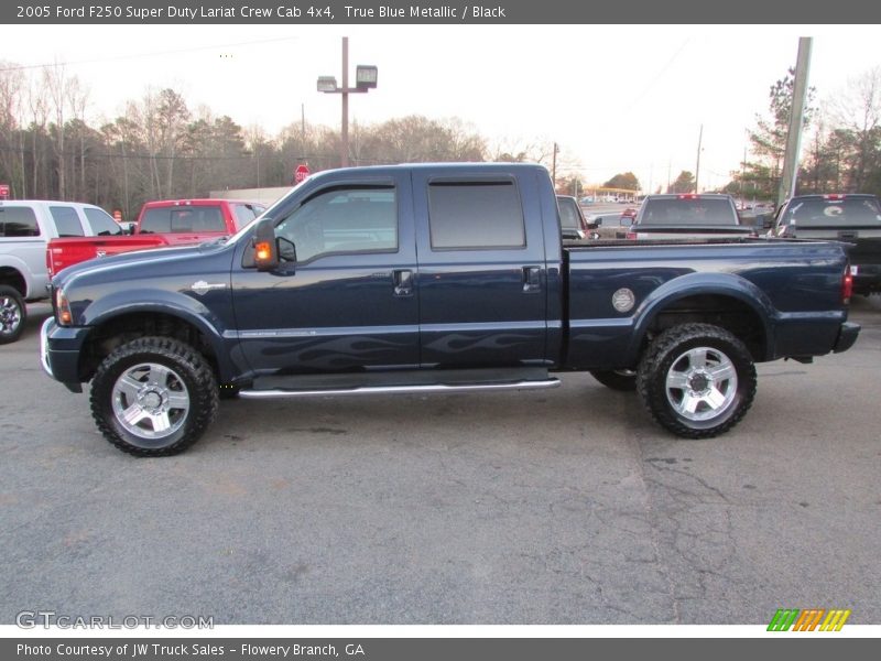 True Blue Metallic / Black 2005 Ford F250 Super Duty Lariat Crew Cab 4x4