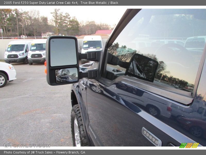 True Blue Metallic / Black 2005 Ford F250 Super Duty Lariat Crew Cab 4x4