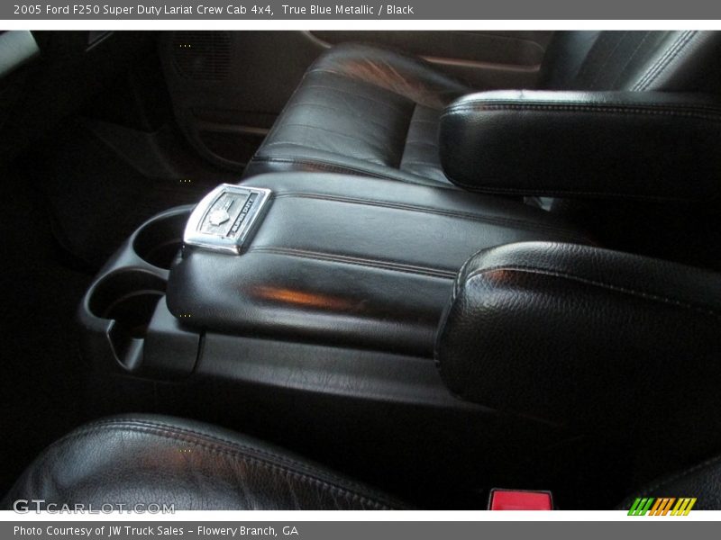 True Blue Metallic / Black 2005 Ford F250 Super Duty Lariat Crew Cab 4x4