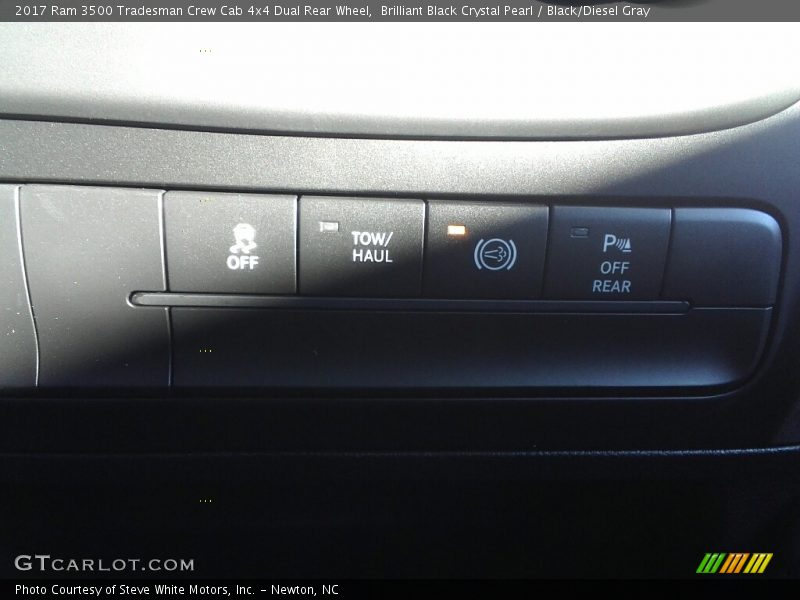 Brilliant Black Crystal Pearl / Black/Diesel Gray 2017 Ram 3500 Tradesman Crew Cab 4x4 Dual Rear Wheel