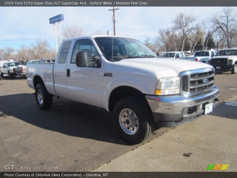 Oxford White / Medium Flint Grey 2003 Ford F250 Super Duty XLT SuperCab 4x4