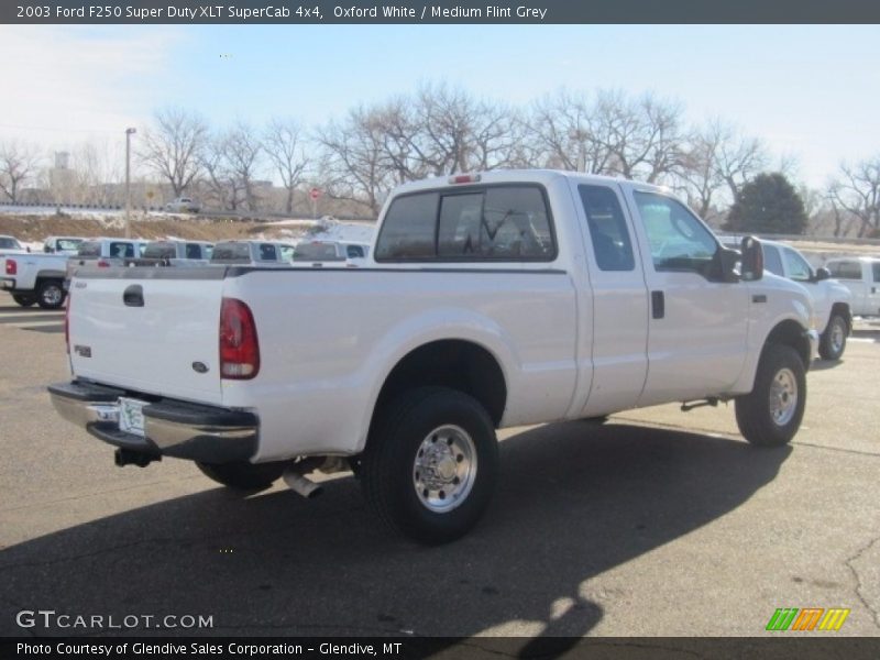 Oxford White / Medium Flint Grey 2003 Ford F250 Super Duty XLT SuperCab 4x4