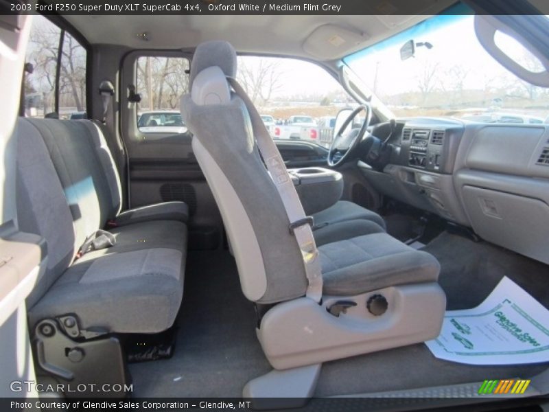 Oxford White / Medium Flint Grey 2003 Ford F250 Super Duty XLT SuperCab 4x4