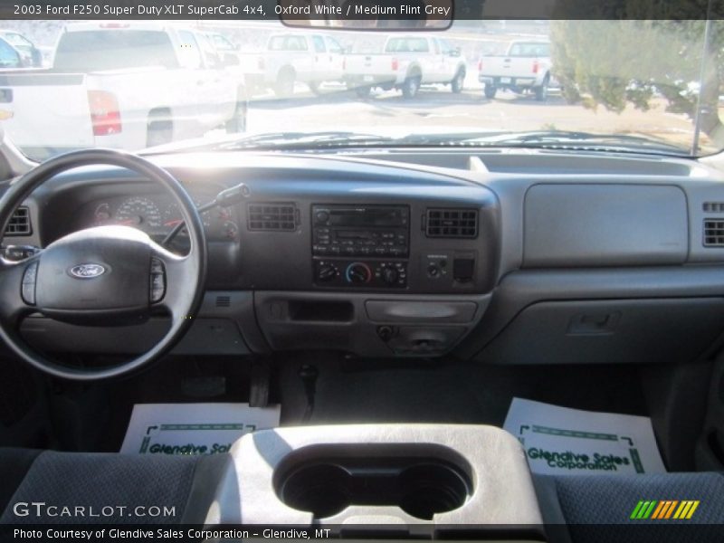 Oxford White / Medium Flint Grey 2003 Ford F250 Super Duty XLT SuperCab 4x4