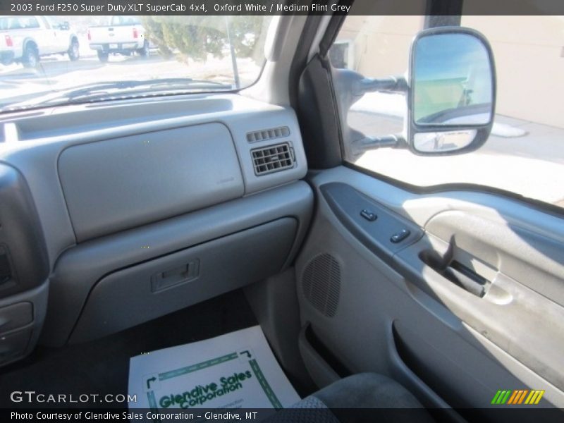 Oxford White / Medium Flint Grey 2003 Ford F250 Super Duty XLT SuperCab 4x4