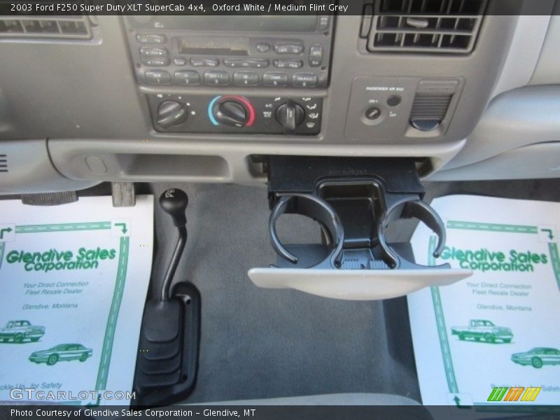 Oxford White / Medium Flint Grey 2003 Ford F250 Super Duty XLT SuperCab 4x4