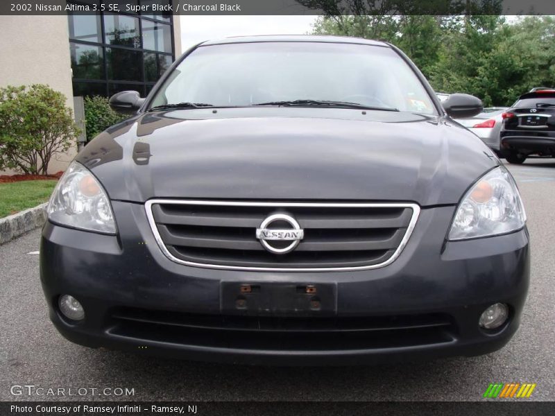 Super Black / Charcoal Black 2002 Nissan Altima 3.5 SE