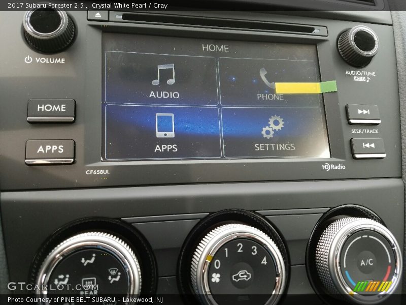 Crystal White Pearl / Gray 2017 Subaru Forester 2.5i