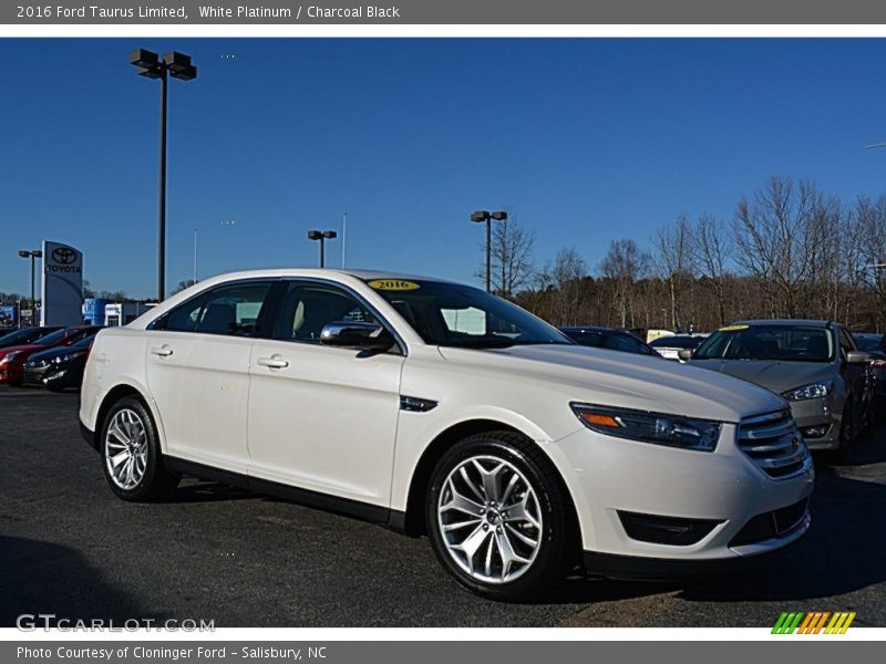 White Platinum / Charcoal Black 2016 Ford Taurus Limited