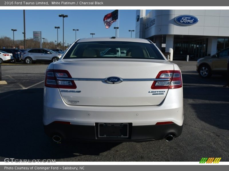 White Platinum / Charcoal Black 2016 Ford Taurus Limited