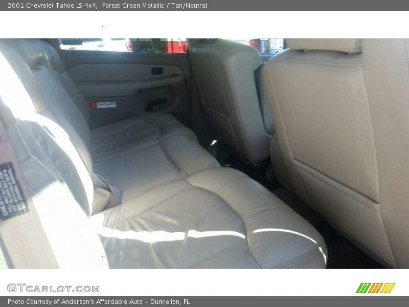 Forest Green Metallic / Tan/Neutral 2001 Chevrolet Tahoe LS 4x4