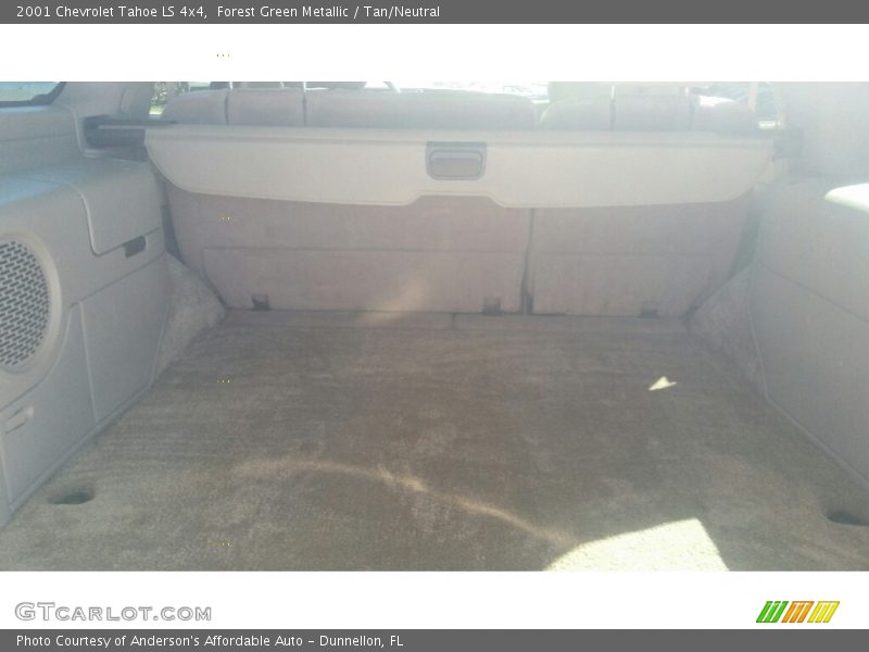 Forest Green Metallic / Tan/Neutral 2001 Chevrolet Tahoe LS 4x4