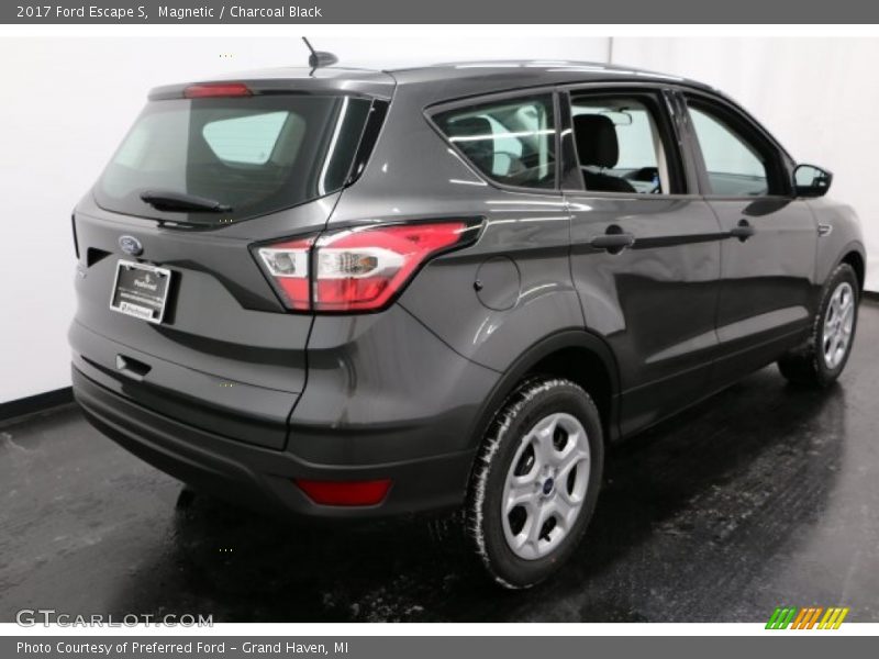 Magnetic / Charcoal Black 2017 Ford Escape S