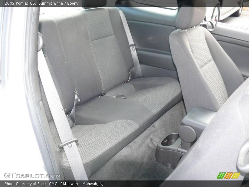 Summit White / Ebony 2009 Pontiac G5