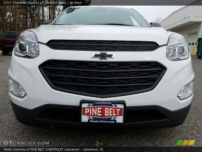 Summit White / Jet Black 2017 Chevrolet Equinox LT