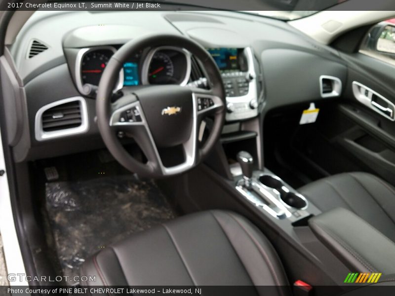 Summit White / Jet Black 2017 Chevrolet Equinox LT