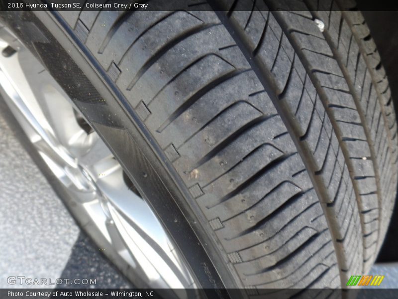 Coliseum Grey / Gray 2016 Hyundai Tucson SE