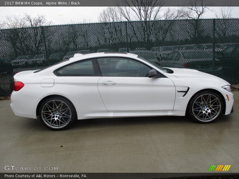 Alpine White / Black 2017 BMW M4 Coupe
