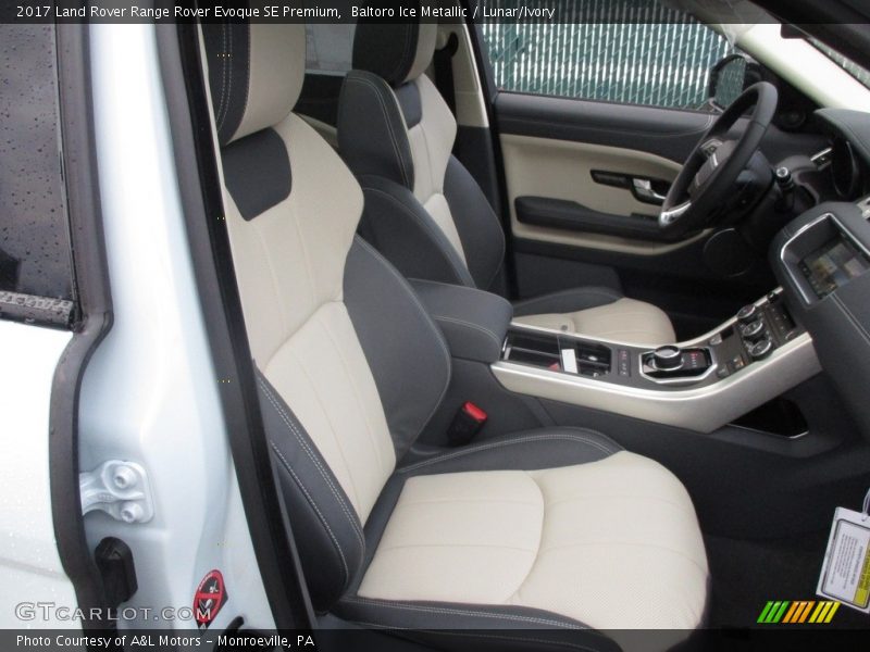 Baltoro Ice Metallic / Lunar/Ivory 2017 Land Rover Range Rover Evoque SE Premium