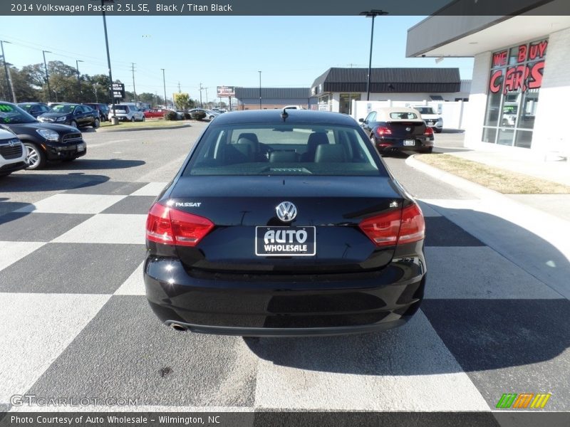Black / Titan Black 2014 Volkswagen Passat 2.5L SE